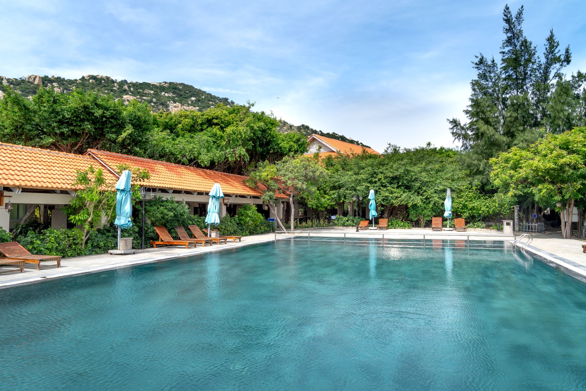 Commercial Pool & Spa Supplies